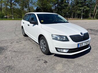 Pronájem Škoda Octavia III Combi / 4 000,-Kč / týden / VOLNÉ - 4