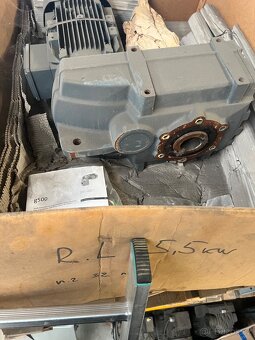 Motory s převodovkou Lenze - nepoužité - 4