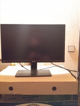 Počítač+ monitor - 4