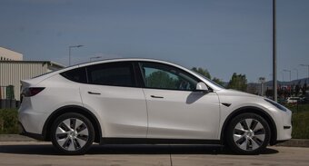 Tesla Model Y Long Range 378kW - 4