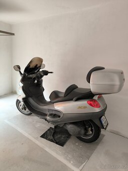 Piaggio X9 500 - 4