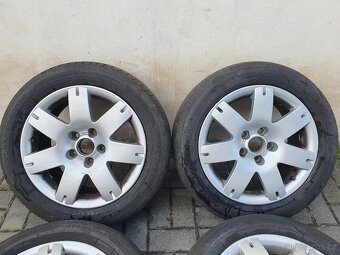 Alu kola vw 5x112 r16 7j et37 letni pneu 205/55/16 - 4