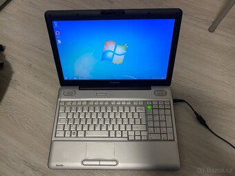 Toshiba Satellite L500 – 500 GB HDD, 4 GB RAM, dva OS - 4