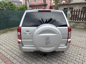 Suzuki Grand Vitara 2.0 103kW 2006 142422km 4x4 bez koroze - 4