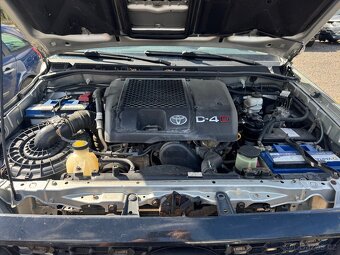 Toyota Hilux 3.0 D4D r.v. 2011 - 4