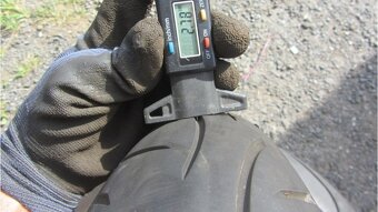 Metzeler 110/70 ZR17, DOT0717 - 4