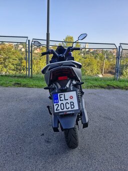 Horwin SK3 - předváděcí skútr - 4