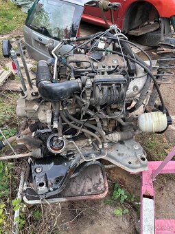 Kompletní motor peugeot 206 1.2i 44kw r.v.2000 - 4