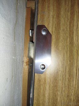 Prodám vstupní dveře, pravé - 4