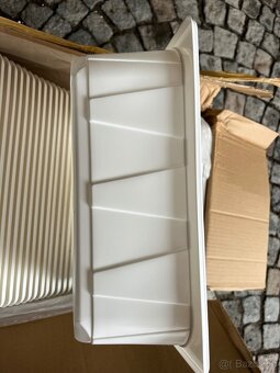 Včelařské potřeby - Prodám plastové misky - na krmení - 4