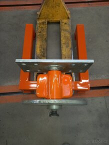 Montazni stojan na motor - 4