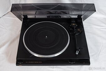 Gramofon JVC - 4