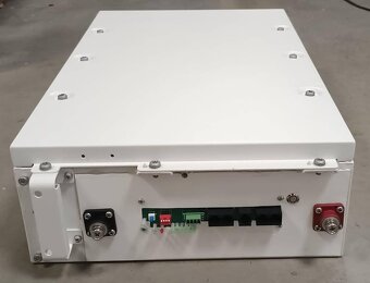 Set měniče a LFP baterie, ostrovní elektrárna FVE elektrárna - 4