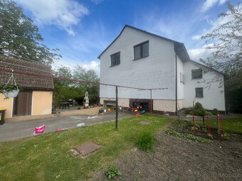 Prodej rodinného domu 7+1 Křinec, 210m², pozemek 619 m² - 4