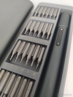 elektrický šroubovák 3Nm sada s bity - 4