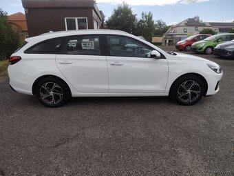 Hyundai i30.Comfort,1.6CRDI.85kw.R.V.1/2022.Km 80 200 - 4