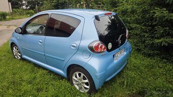 TOYOTA AYGO 1.0 VVT-i/ 2013 / 147 800 km / 998 cm³ / 50 kW / - 4
