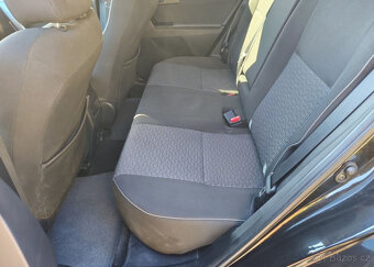 Toyota Auris 2.0 D-4D 85KW Comfort - 4