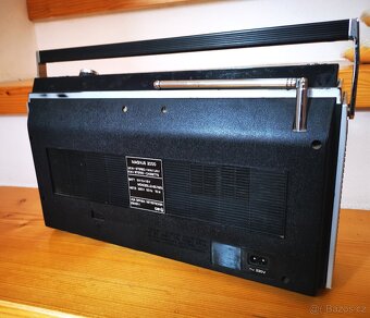 Radiomagnetofon Schneider Magnus 2000
- 4
