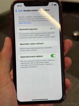 iPhone XR (64GB) - 4