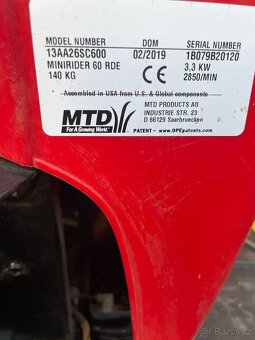 Zahradní traktůrek MTD - 4