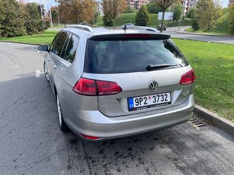 Vw golf VII HIGHLINE combi, pěkná výbava - 4