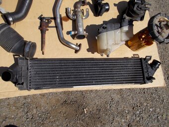 Díly motoru Ford Galaxy II 2.0TDCI 103kw QXWA - 4