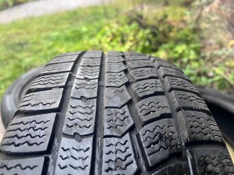 Prodám Zimní Pneu 185/55r15 - 4