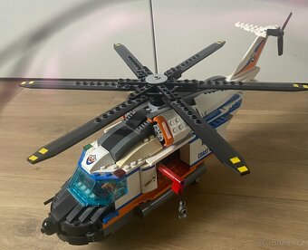 LEGO City 60166 záchranný vrtulník - 4