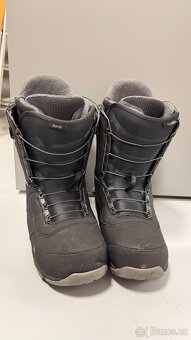 Snowboard Arbor, Burton boty, vázání - 4