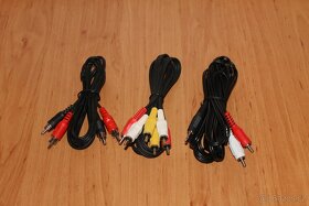 Prodám různé nevyužité audio/video kabely, autokonektory. - 4