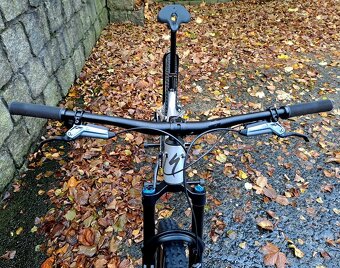 Specialized Epic 8 EVO Expert - 4