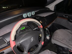 Náhradní díly Citroen c8 - 4