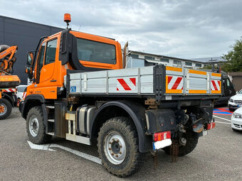 11t 4x4 Unimog U 318 - 4