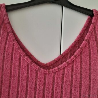 Lehké úpletové šaty - 4