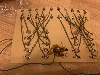 Retro hra - elektrická násobilka - 4