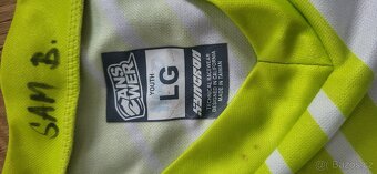 Triko a rukavice answer . Vel cca 10 let. - 4