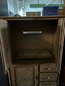Dřevěná skříňka - 4