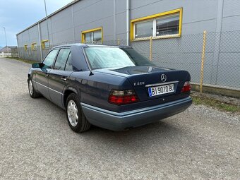 Mercedes E W124 E220, benzin - 4