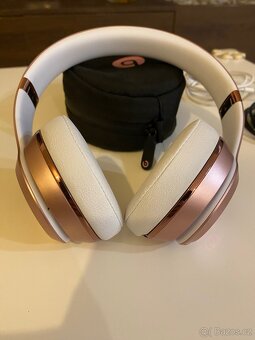 Rose - Beats solo 3 wireless - 4