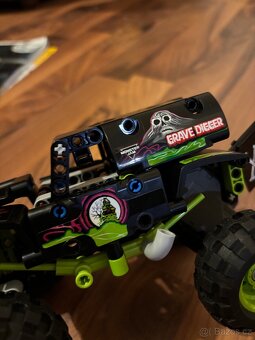 Lego Technic 42118 – Monster Truck - 4