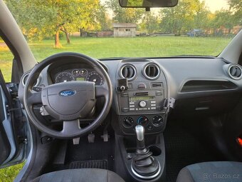 FORD FIESTA 1,3 51 kW 2007 - 4