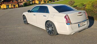 Limuzína Chrysler 300c 2014 - 4