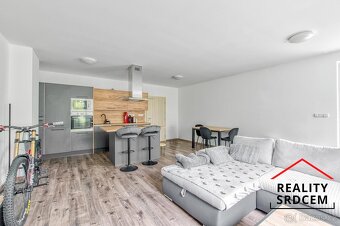 Pronájem moderního bytu 2+kk s balkónem, 77 m2 ul. Na Poříčí - 4