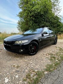 Mračítka na přední světla na BMW 5 - F10/F11 predface - lesk - 4