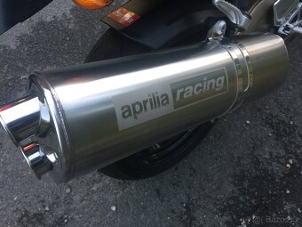 Aprilia Tuono 2004 - 4