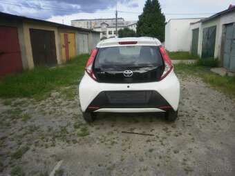 Toyota Aygo VVT-i 5 dvéřova rok 2020 - 4