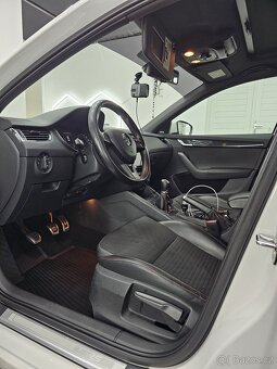 Octavia 3 rs benzín air 380hp - 4