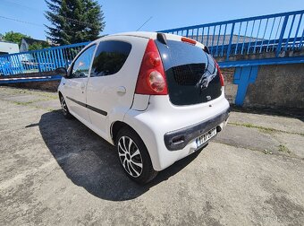Peugeot 107 - 4