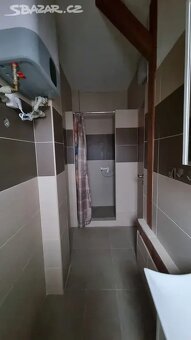 Pronájem bytu 1+kk na Slovanech, ulice Kapitána Jaroše, Plze - 4